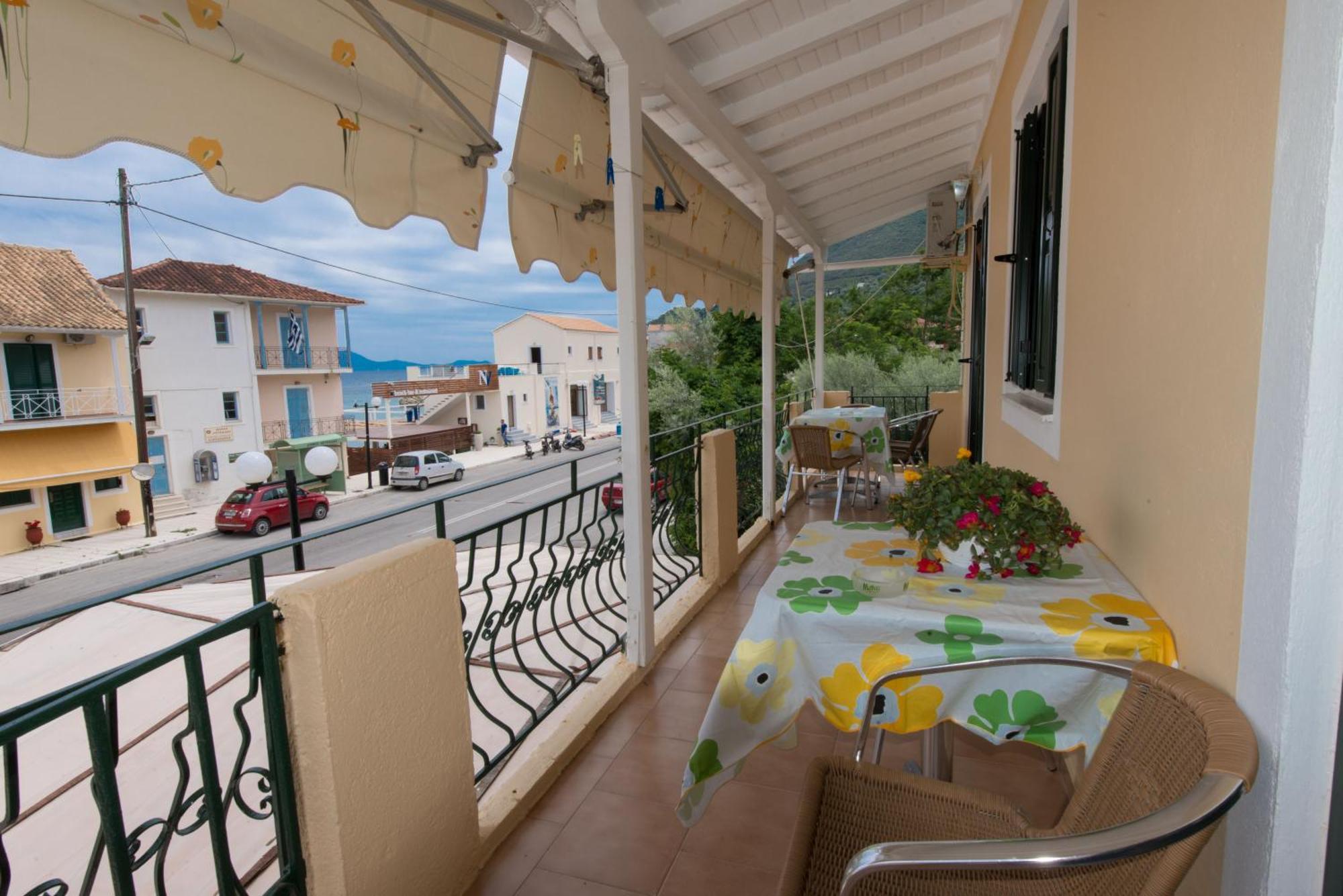 Katerina Holiday Studios Никиана Экстерьер фото
