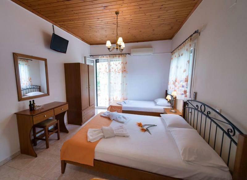 Katerina Holiday Studios Никиана Экстерьер фото